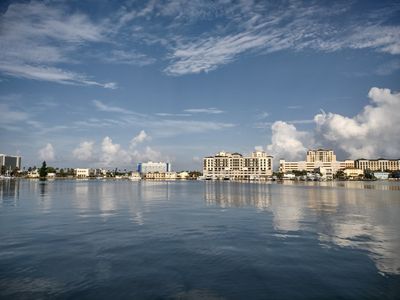 IslandYachtClub photo 21