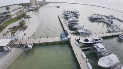 Isla Del Sol Yacht & Country Club photo 2