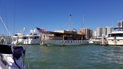 Freedom Boat Club – Sarasota: Marina Jack photo 34