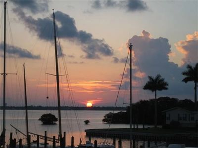 Parrot Cove Marina photo 23