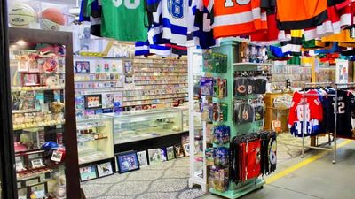 S&T Collectibles: Sports Cards/Memorabilia, Comic Books, Pokemon, MTG and More photo 3