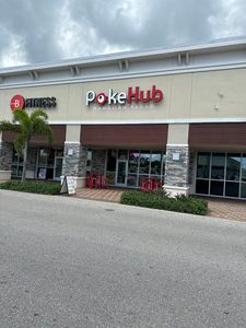 Pokehub Venice photo 21