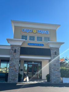 Cabo Breeze – Mexican Grill & Tiki Bar