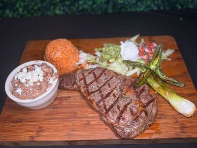 Cabo Breeze – Mexican Grill & Tiki Bar photo 6