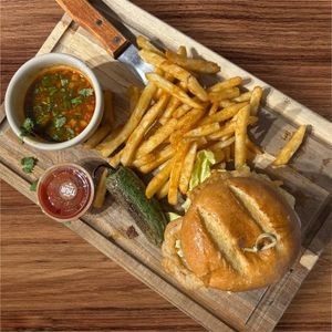 Cabo Breeze – Mexican Grill & Tiki Bar photo 25