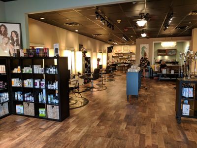 Salon Salon of AMI photo 21