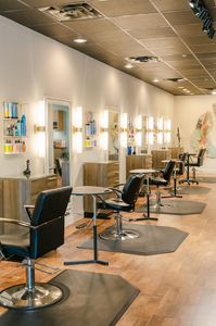 Salon Salon of AMI photo 24