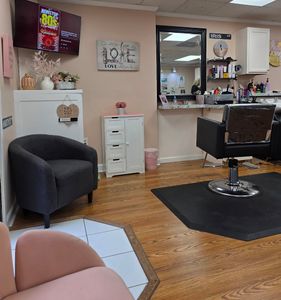 Teddi’s Place Hair Salon photo 3