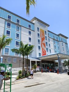 Safe Harbor Pier 77 photo 4