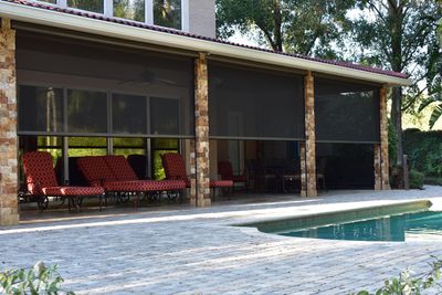 Gulf Coast Retractable Screens