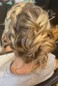 Dreaming Tree Hair Studio photo 8