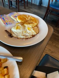 Tarpon Turtle Waterfront Grill & Marina photo 40