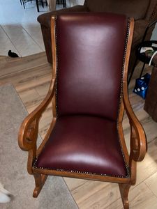 Alexandra’s Custom Upholstery photo 7