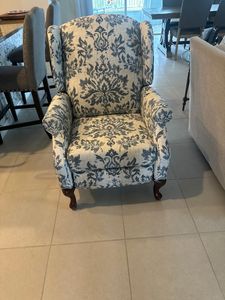 Melissa Terese Upholstery photo 3