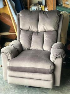 Melissa Terese Upholstery photo 38